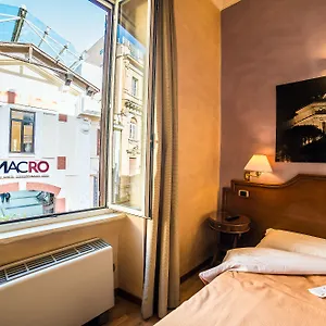 https://kent-hotel.it-romehotels.com